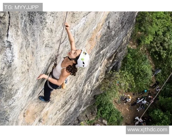 刘芳的攀岩之路：从初学者到顶尖选手的心路历程与挑战